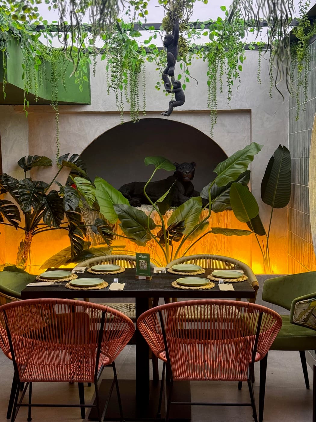 Jungle dining nook with tropical plants
